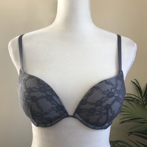 Victoria’s Secret Lace Push Up Cross Strap Bra 32C - Picture 4 of 8